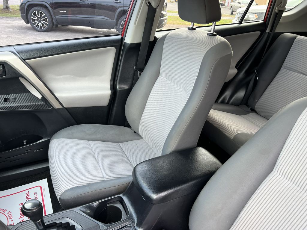 2014 Toyota Rav4 Image 9