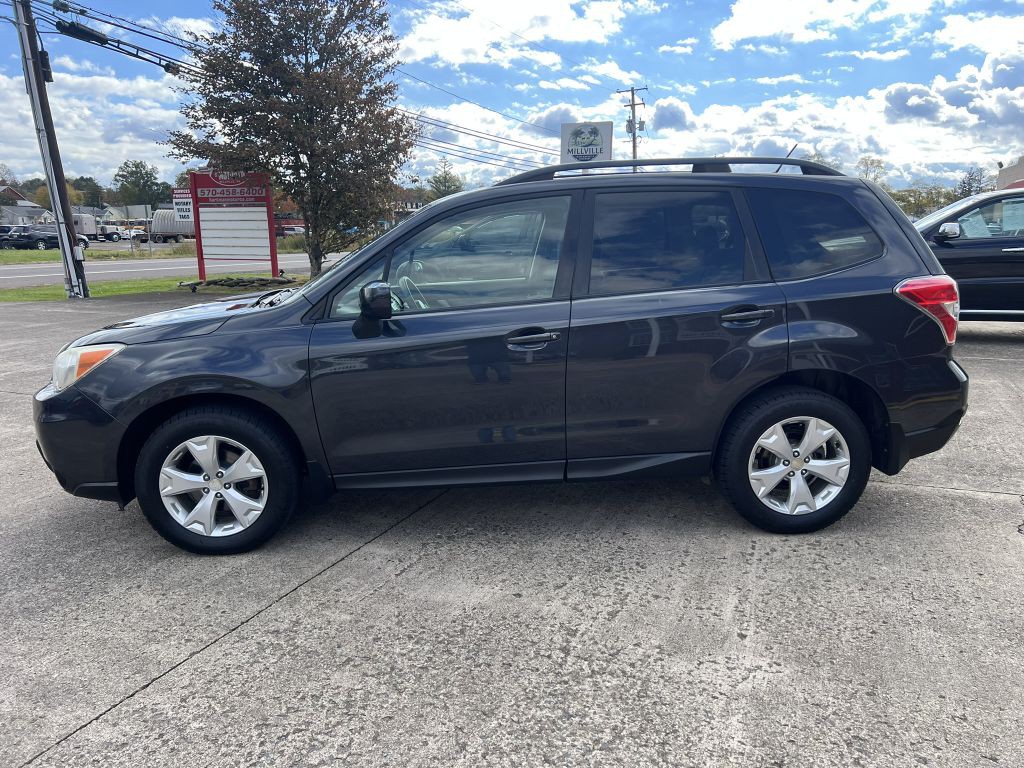 2015 Subaru Forester Image 1