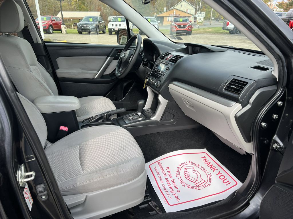 2015 Subaru Forester Image 14