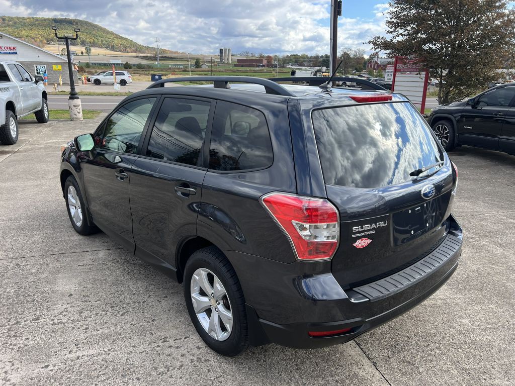 2015 Subaru Forester Image 18