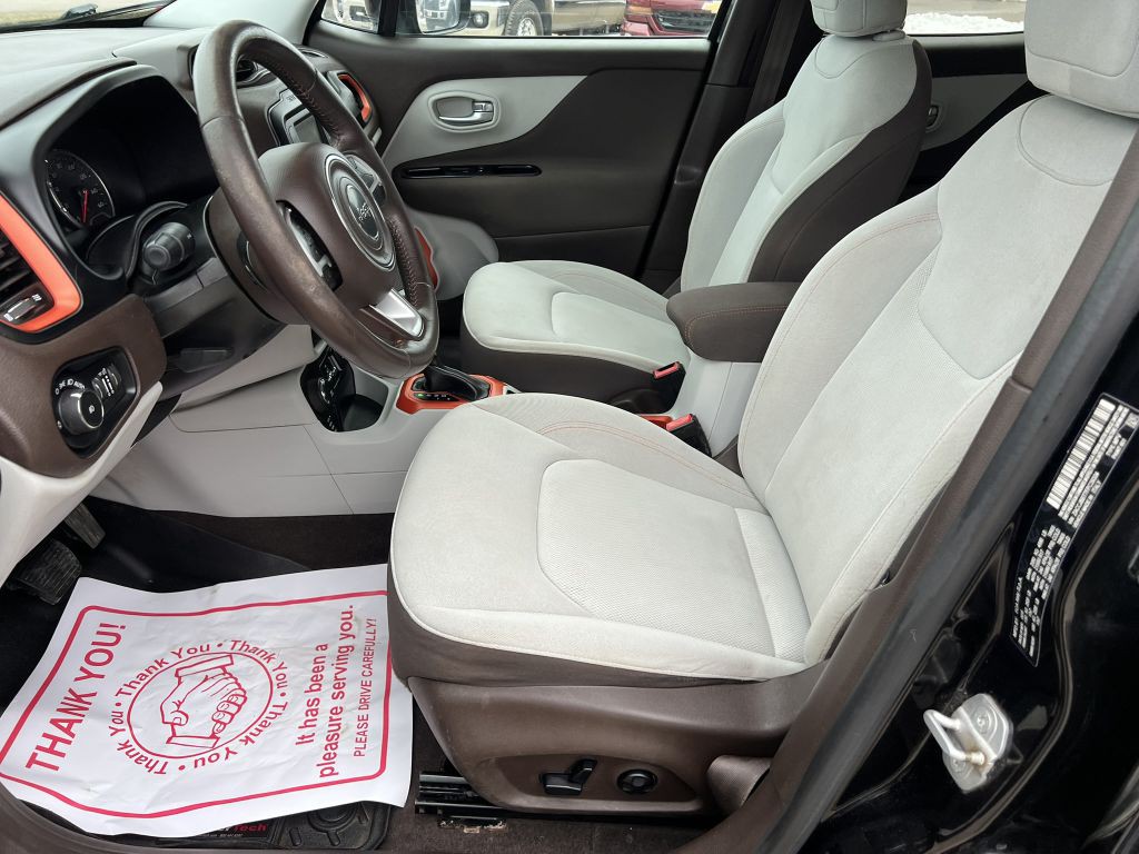 2015 Jeep Renegade Image 11