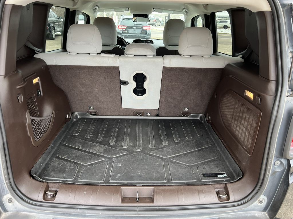 2015 Jeep Renegade Image 14