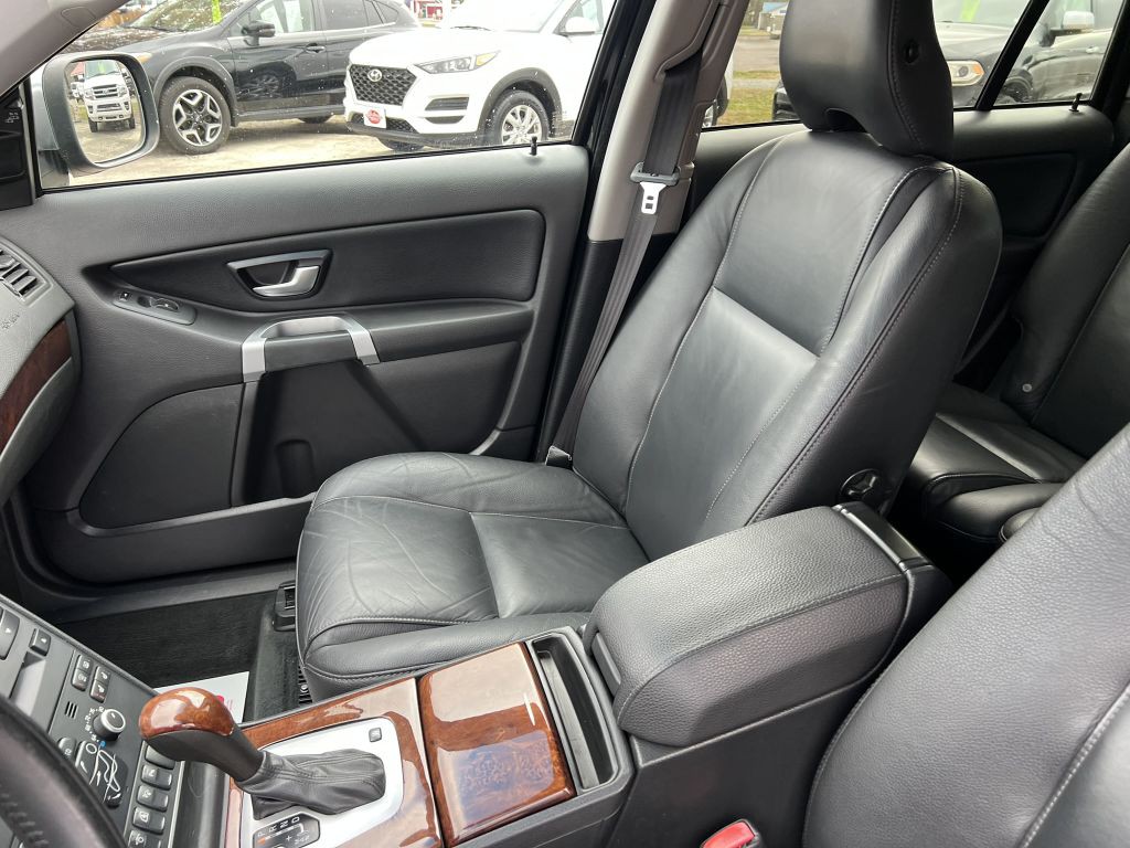 2014 Volvo XC90 Image 12