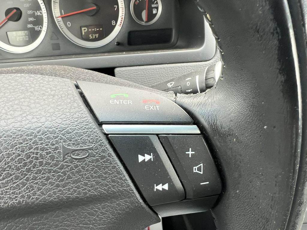 2014 Volvo XC90 Image 16