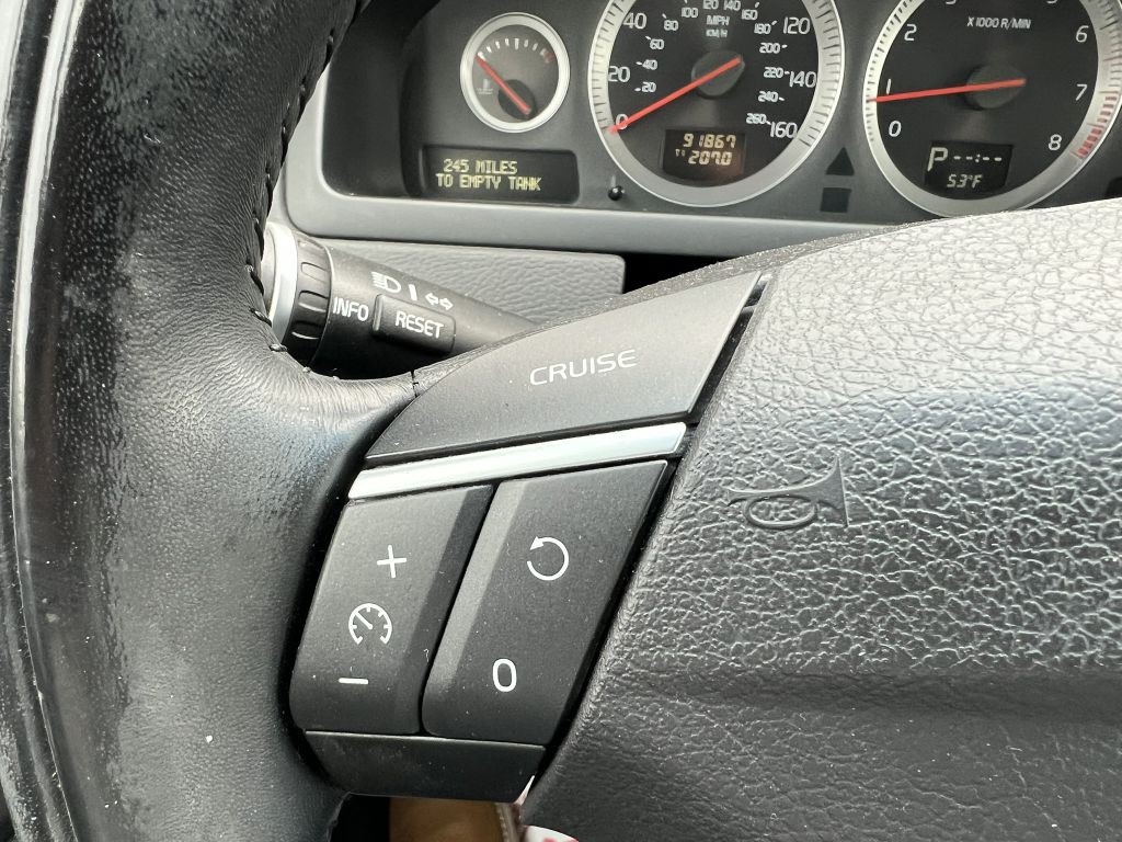 2014 Volvo XC90 Image 17