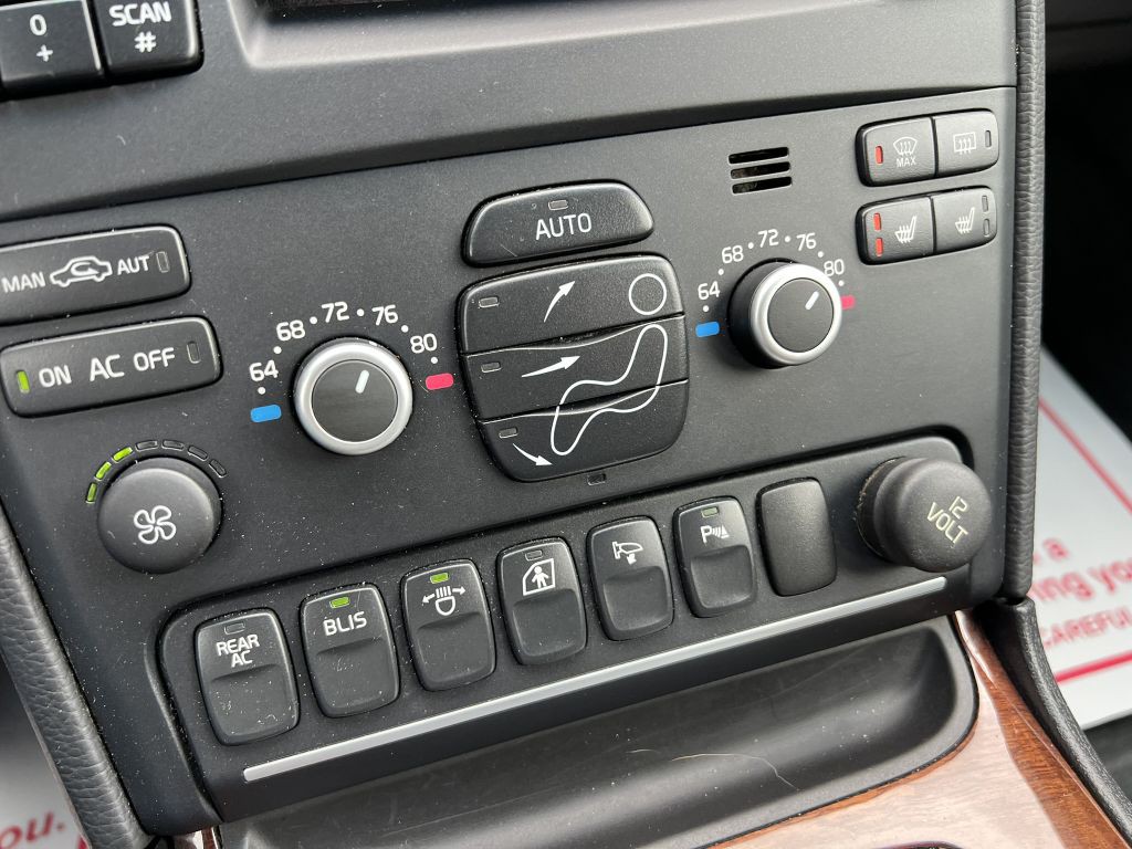 2014 Volvo XC90 Image 19