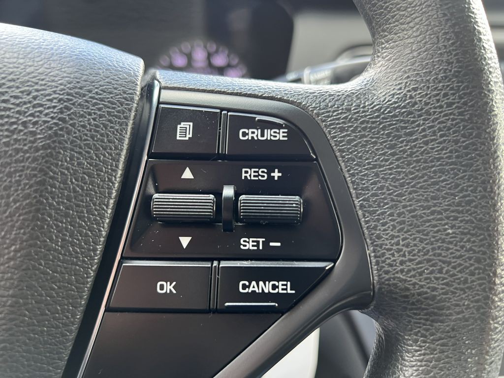 2017 Hyundai Sonata Image 5