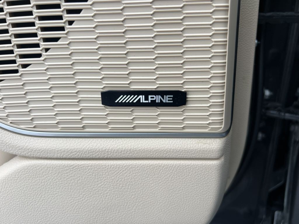 2022 Jeep Grand Cherokee Image 11