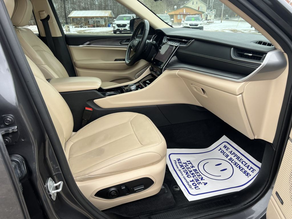 2022 Jeep Grand Cherokee Image 18