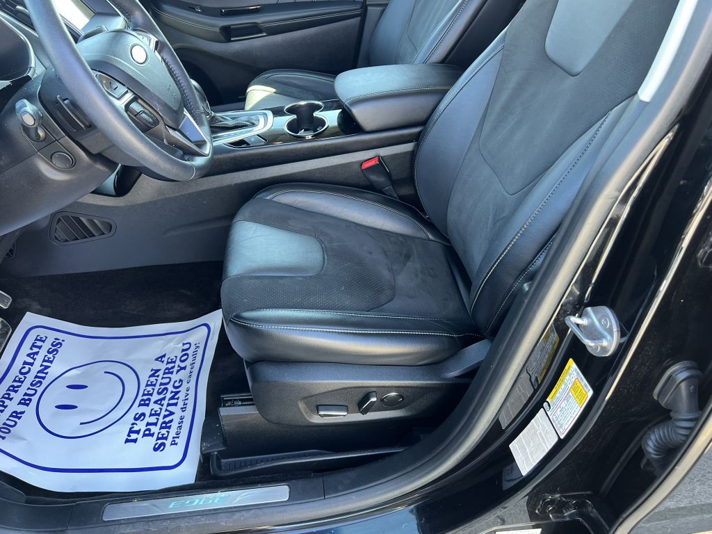 2018 Ford Edge Image 10