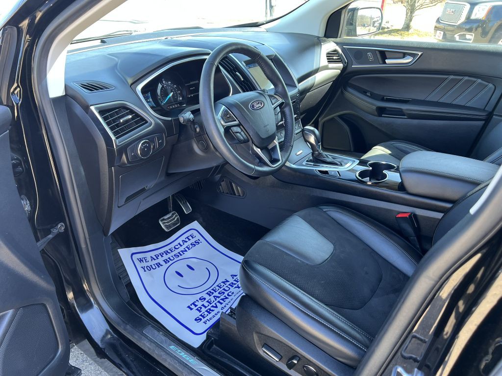2018 Ford Edge Image 13