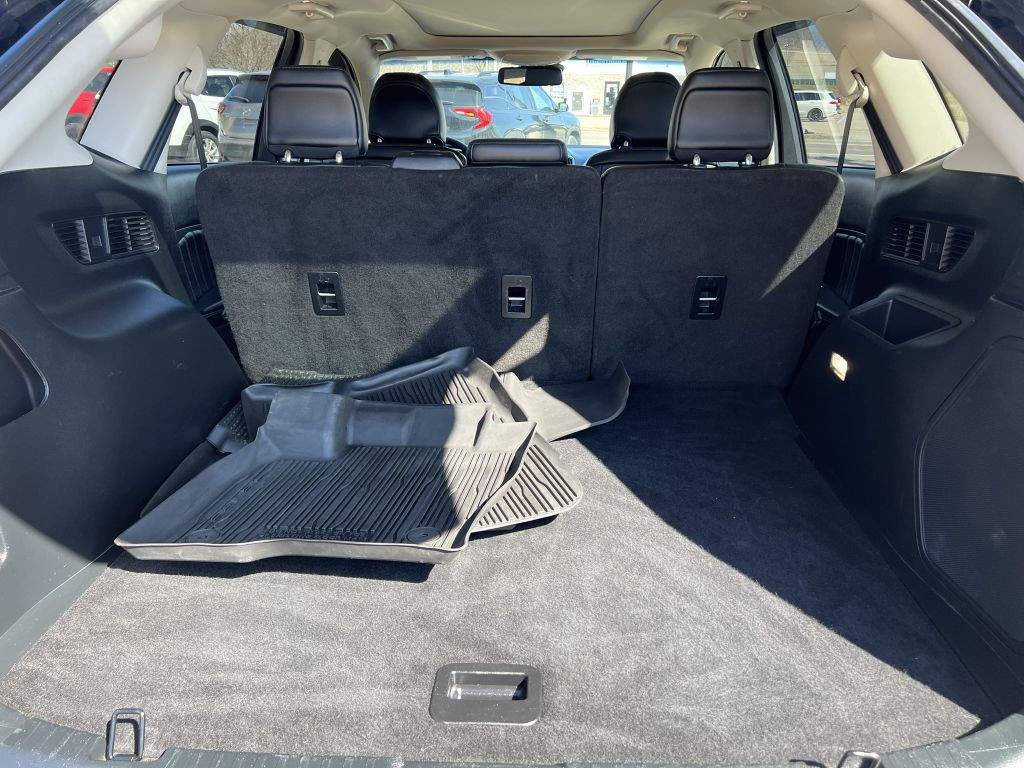 2018 Ford Edge Image 16