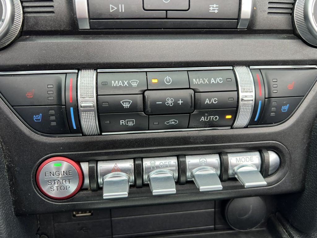 2020 Ford Mustang Image 12