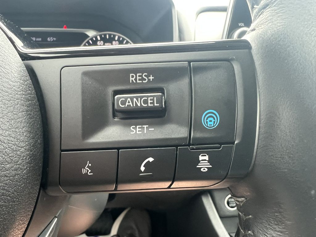 2023 Nissan Rogue Image 16