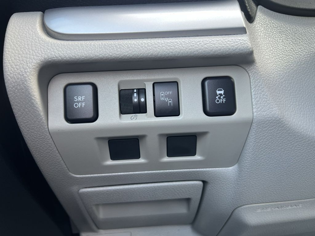 2018 Subaru Forester Image 10