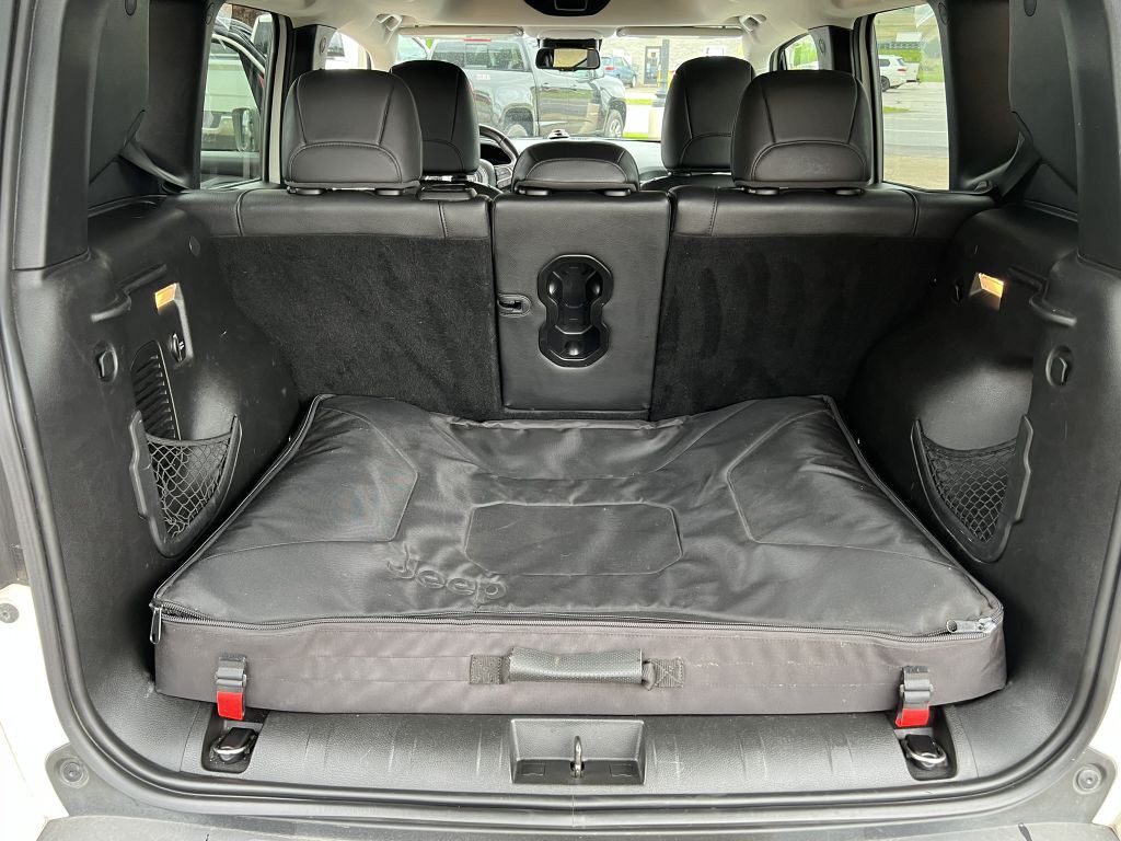 2017 Jeep Renegade Image 19