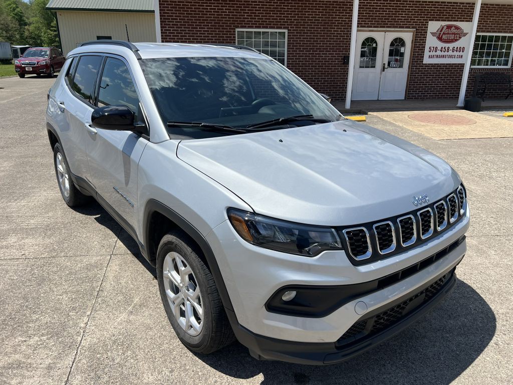 2024 Jeep Compass Image 1