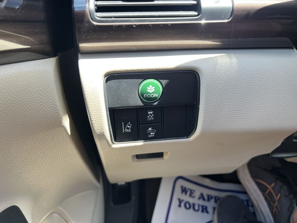 2017 Honda Accord Image 10
