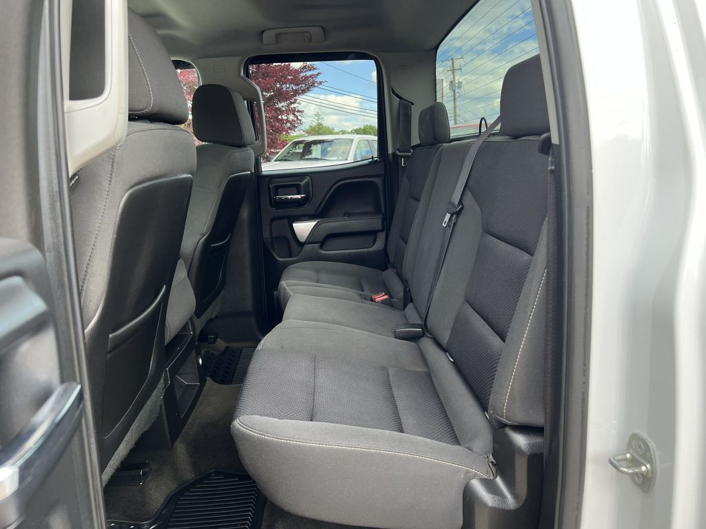 2015 Chevrolet Silverado 1500 Image 11