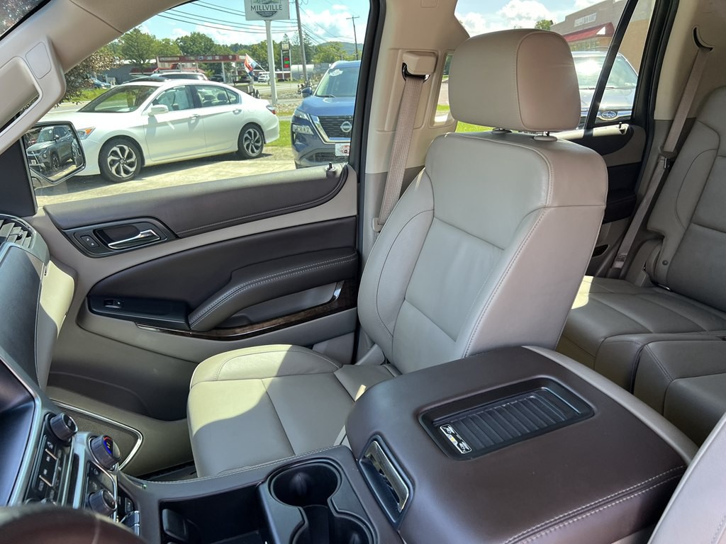 2016 Chevrolet Tahoe Image 12