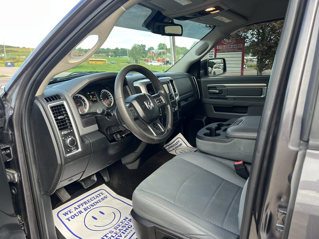 2016 RAM 1500 Image 11