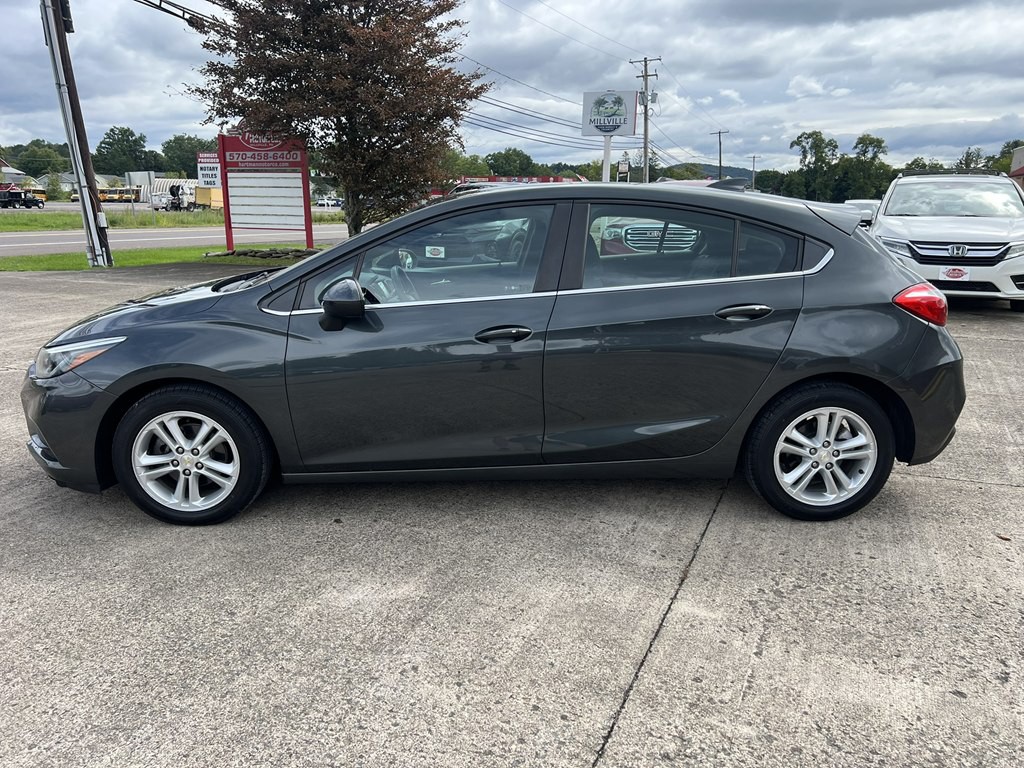 2017 Chevrolet Cruze Image 1