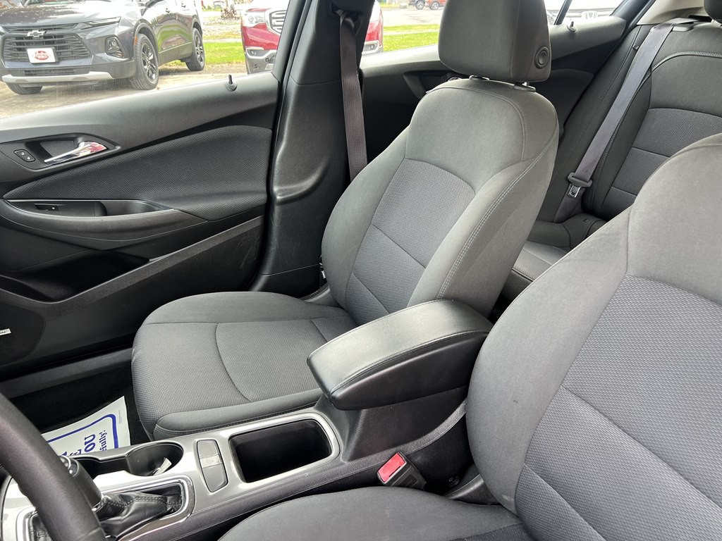 2017 Chevrolet Cruze Image 4