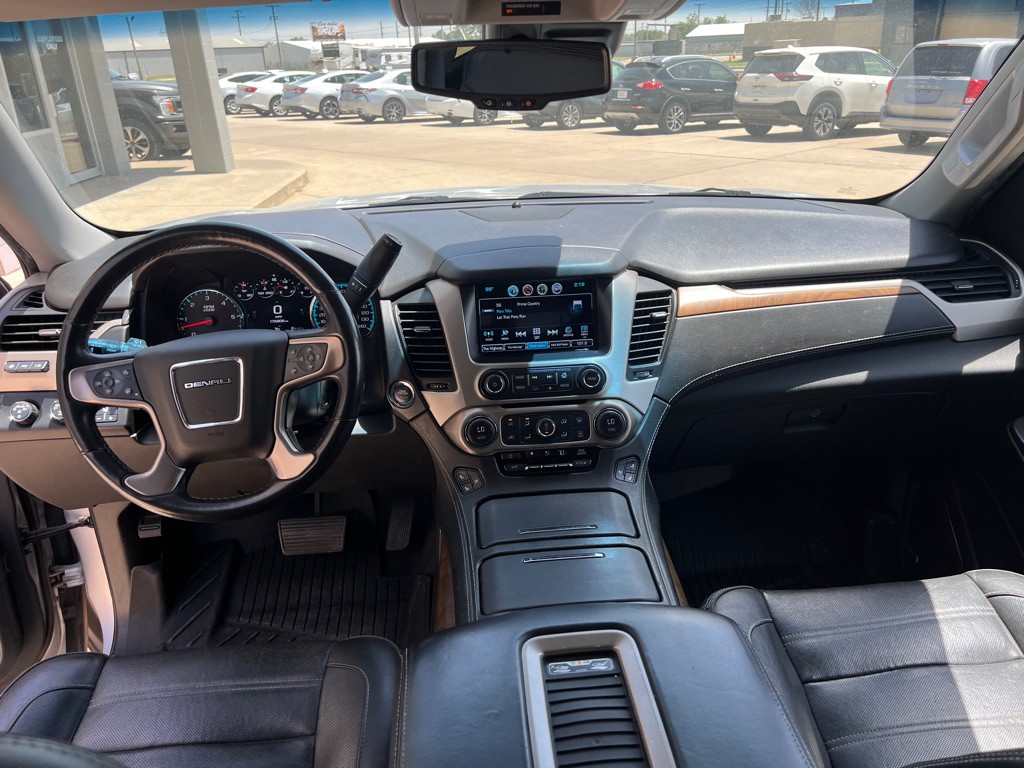 2020 GMC Yukon Image 17