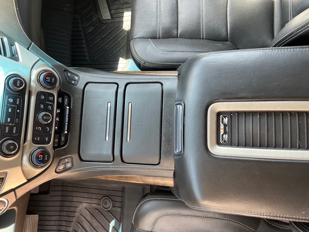 2020 GMC Yukon Image 21