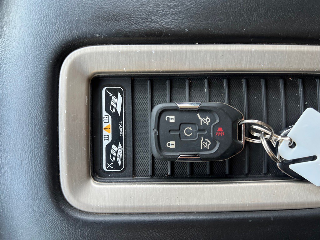 2020 GMC Yukon Image 32