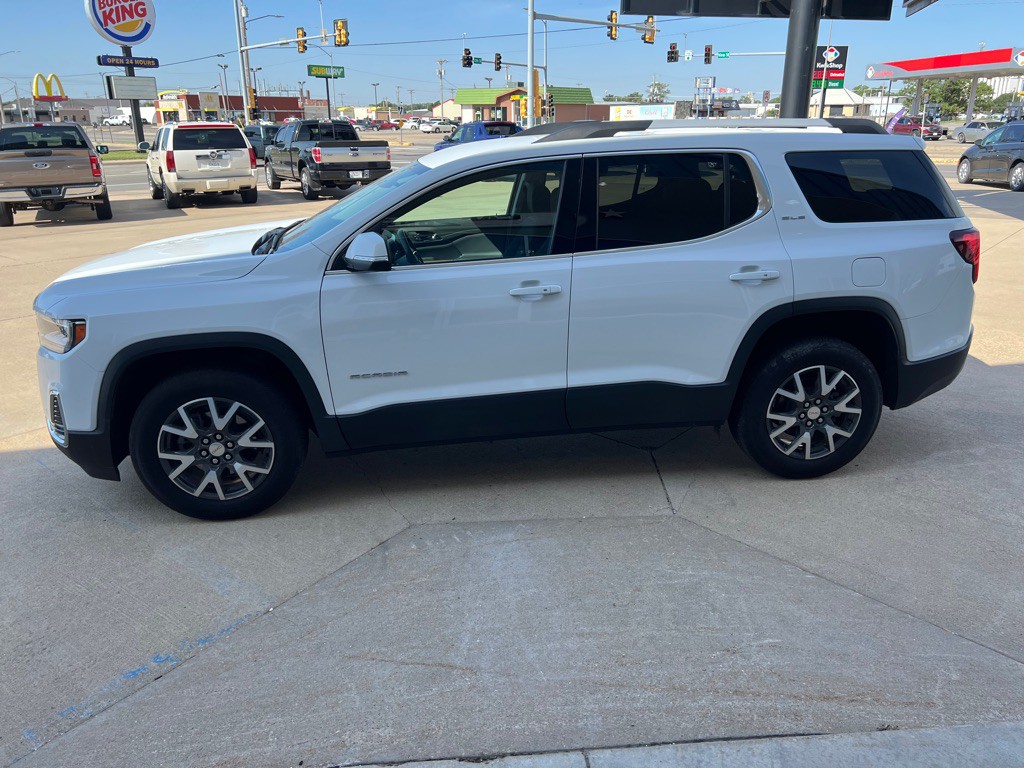 2023 GMC Acadia Image 5