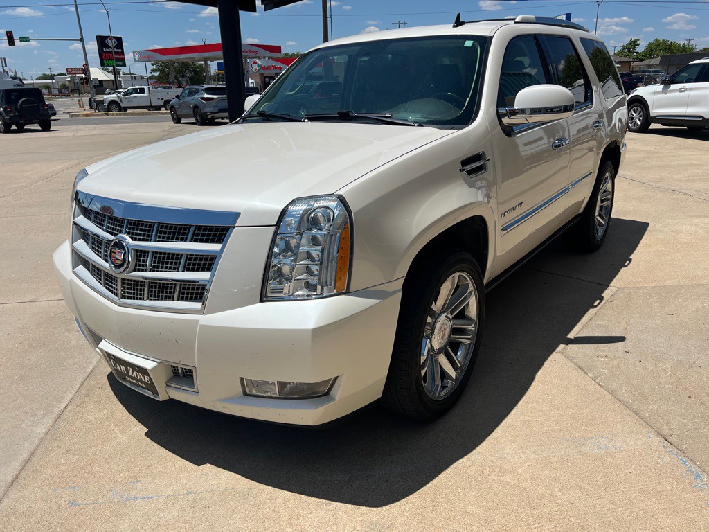 2014 Cadillac Escalade Image 3