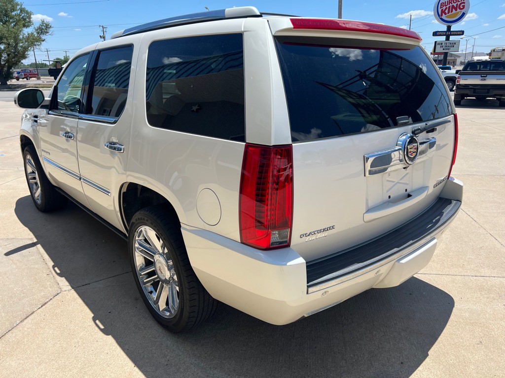 2014 Cadillac Escalade Image 5