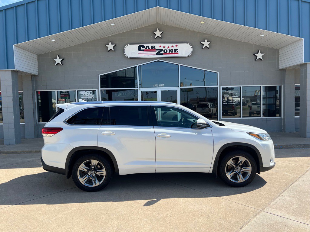 2019 Toyota Highlander Image 1