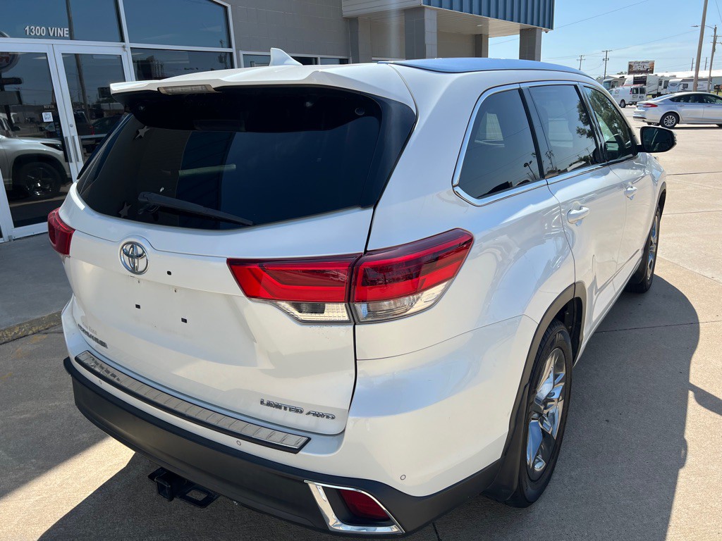 2019 Toyota Highlander Image 6