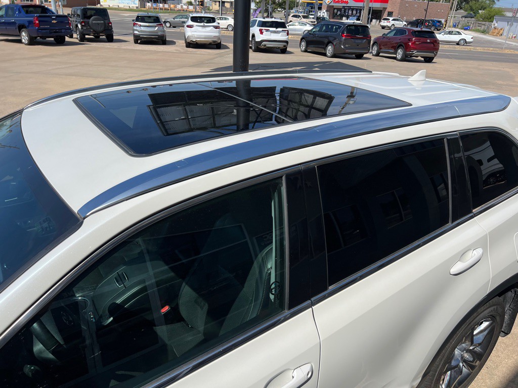 2019 Toyota Highlander Image 10