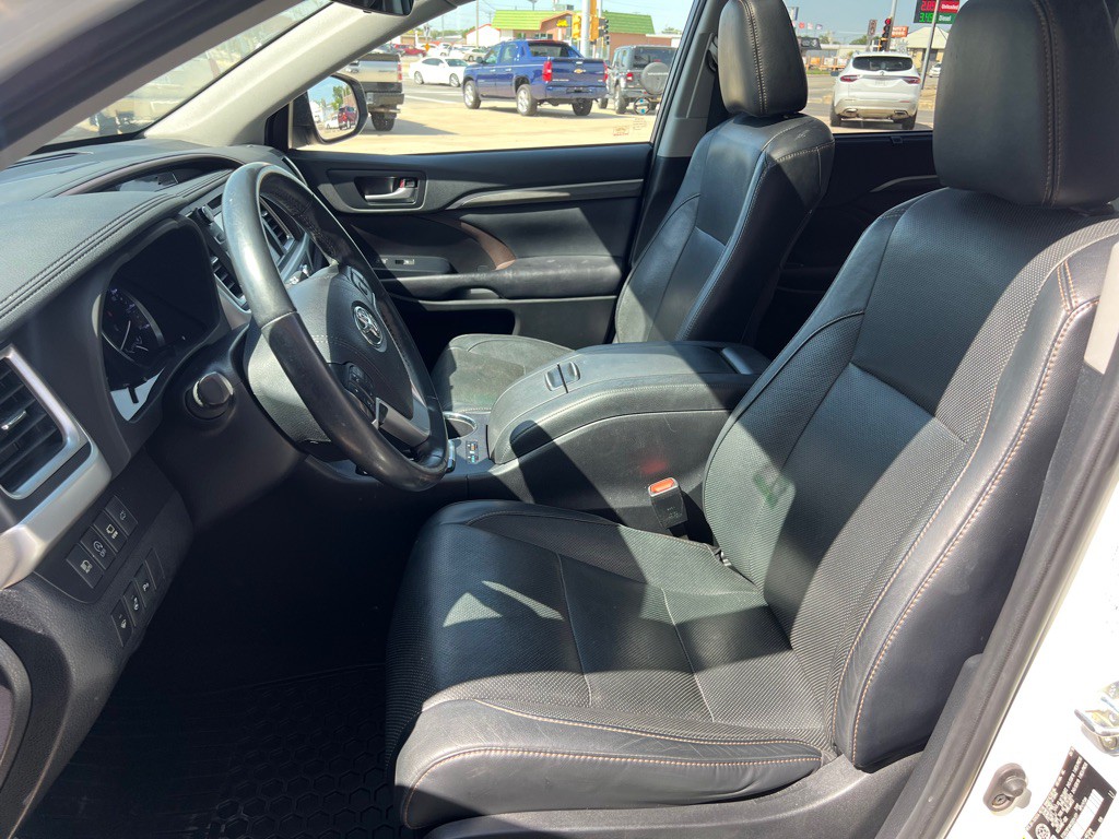2019 Toyota Highlander Image 12