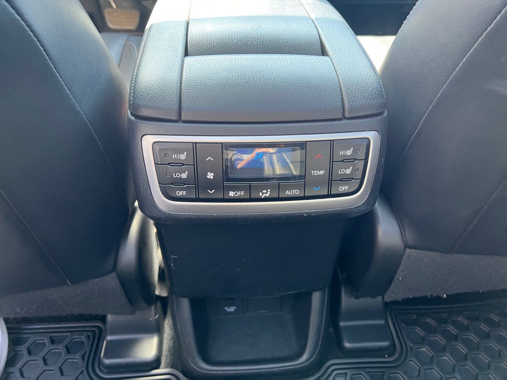 2019 Toyota Highlander Image 18