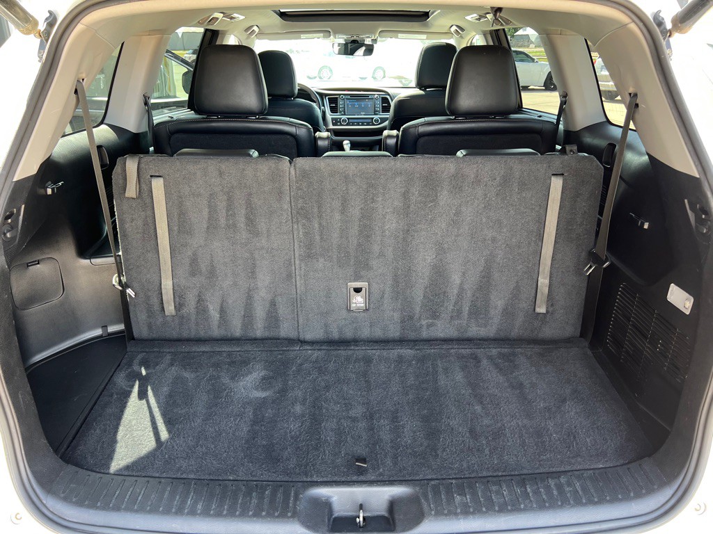 2019 Toyota Highlander Image 21