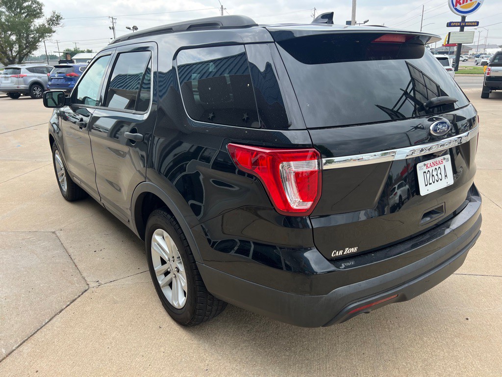 2017 Ford Explorer Image 6