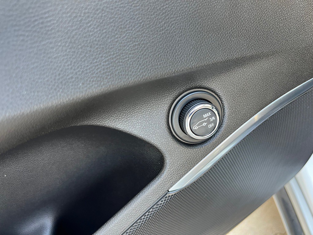 2021 Buick Enclave Image 13