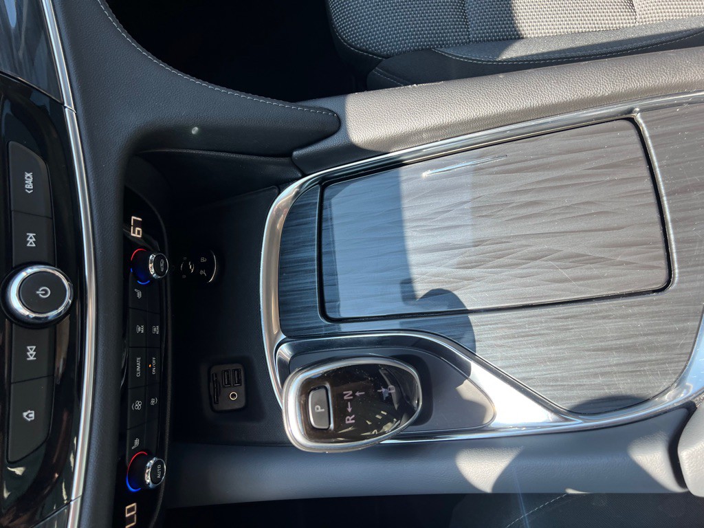 2021 Buick Enclave Image 28