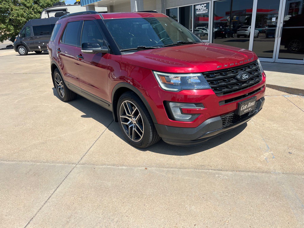 2017 Ford Explorer Image 2