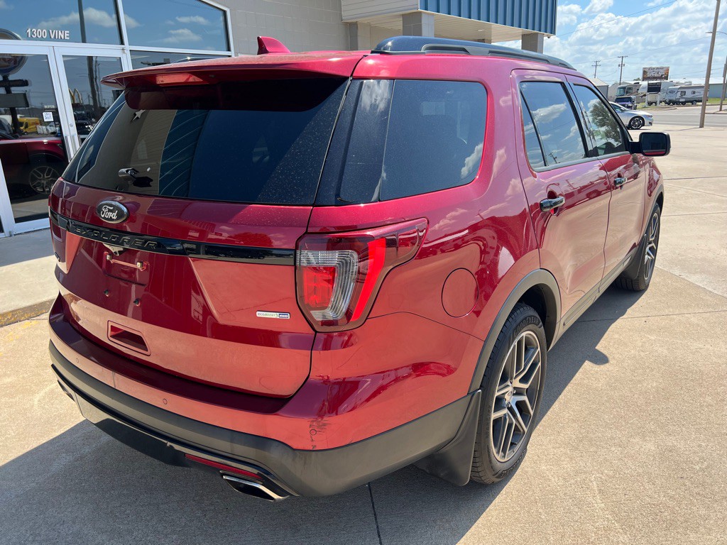 2017 Ford Explorer Image 6