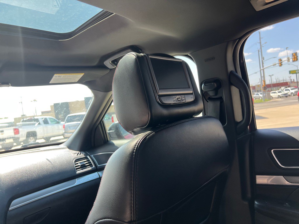2017 Ford Explorer Image 23