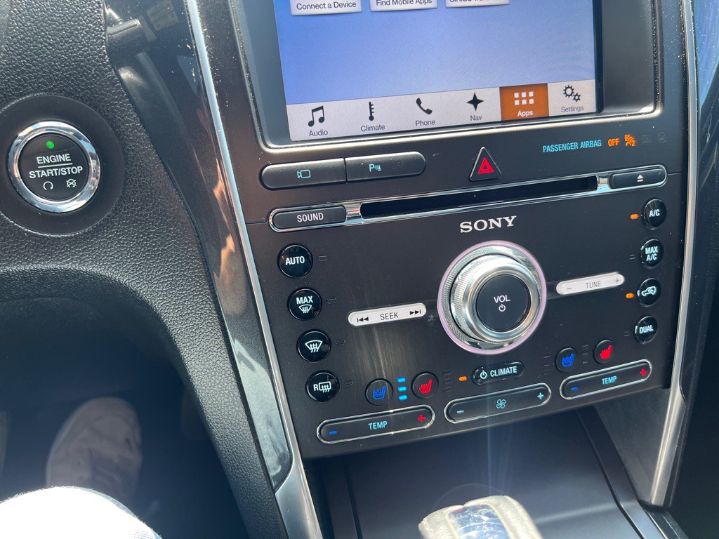2017 Ford Explorer Image 32