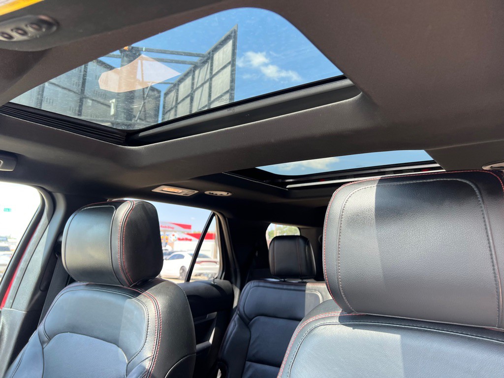 2017 Ford Explorer Image 36
