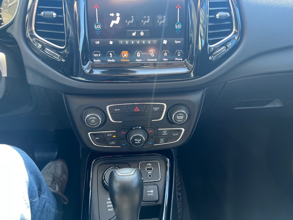 2018 Jeep Compass Image 25