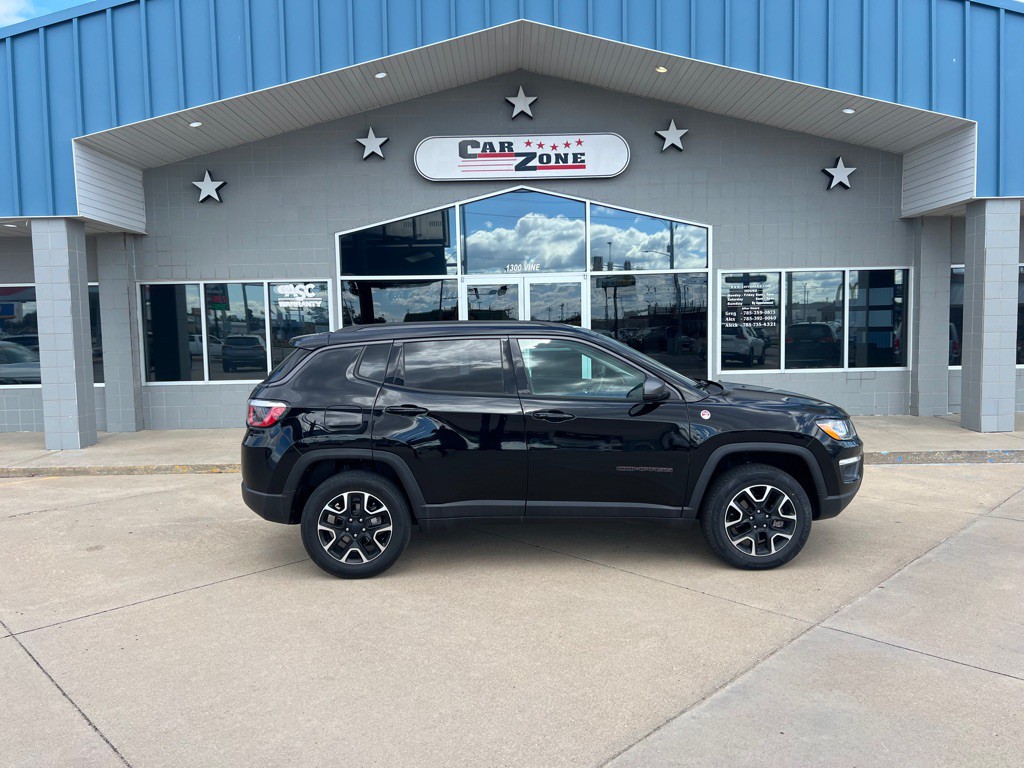 2020 Jeep Compass Image 1