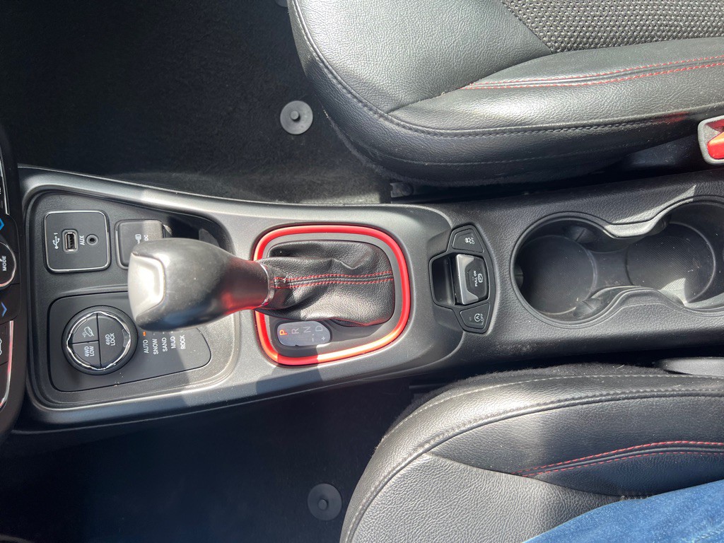 2020 Jeep Compass Image 25